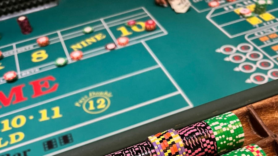 Buy Bets vs Place Bets in Craps: Which Is Better?