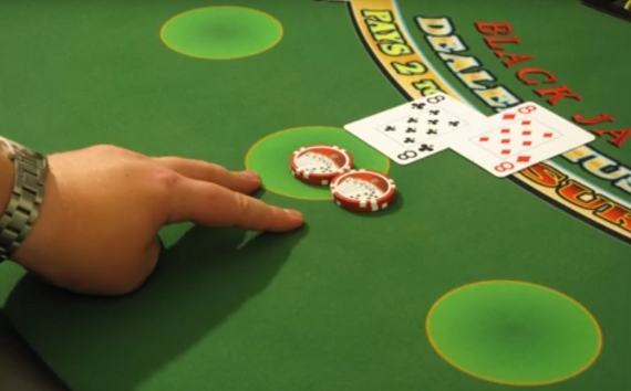 Blackjack Hand Signals Every Player Should Know in 2026