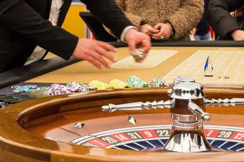 How Live Dealer Sites Are Transporting Players to The Casino Floor