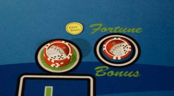 The player has a 5 dollar wager on the fortune bonus and an envy bonus button is next to it.