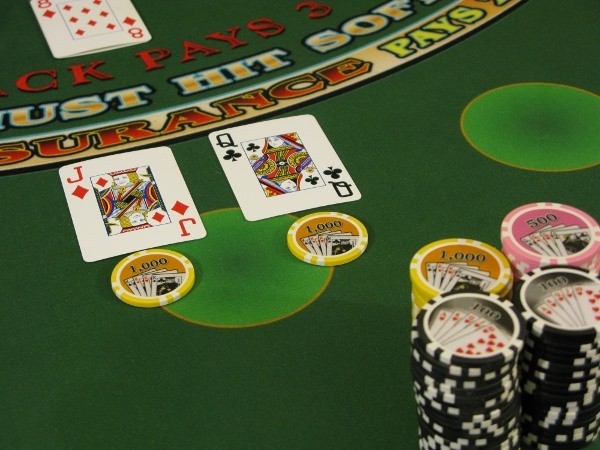 The player split their hand at a thousand dollars for each bet The player split their hand at a thousand dollars for each bet
