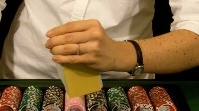 How to hold the deck from the other side How to hold the deck from the other side
