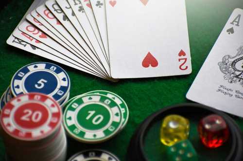 Poker Psychology: Mastering the Art of Reading Opponents